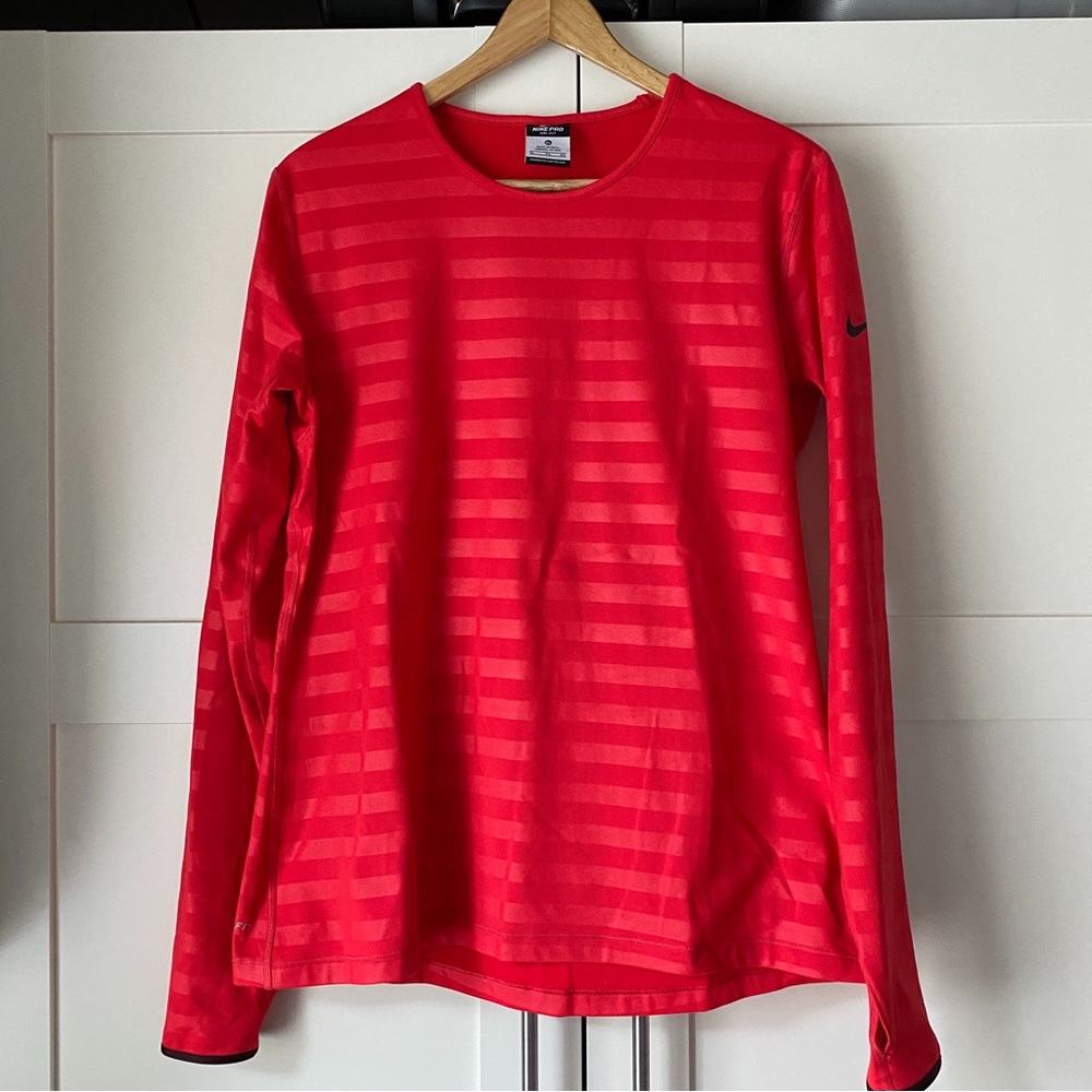 Nike Pro Hyperwarm DriFit top